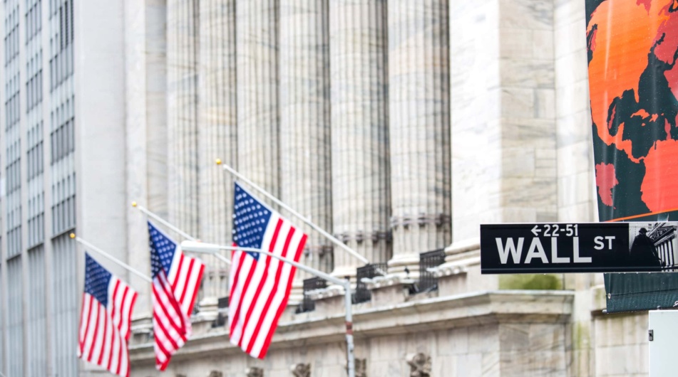 Wall Street’in Şaşırtıcı Yılı: Engeller ve Kazanımlar.